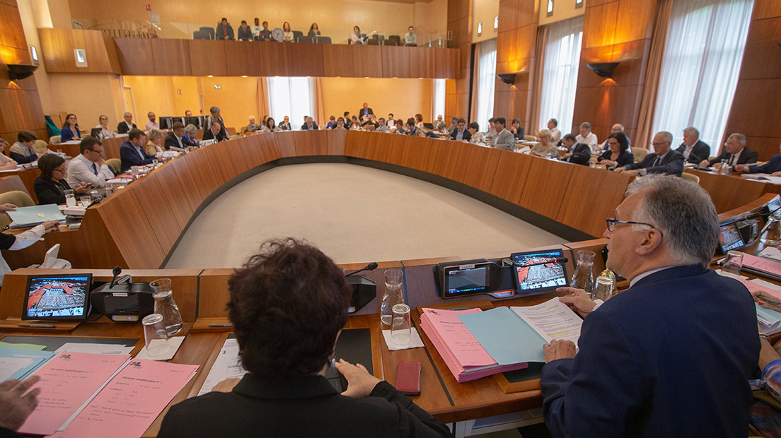 Le Département intensifie le soutien aux familles landaises