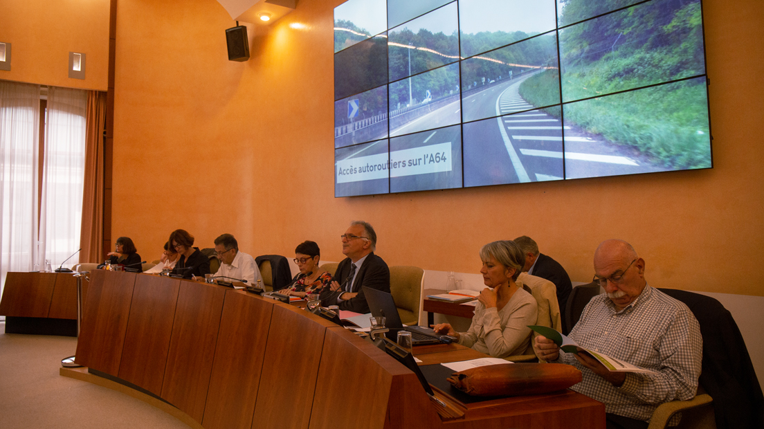 Échangeurs autoroutiers de l'A64 : Le Département prend ses responsabilités