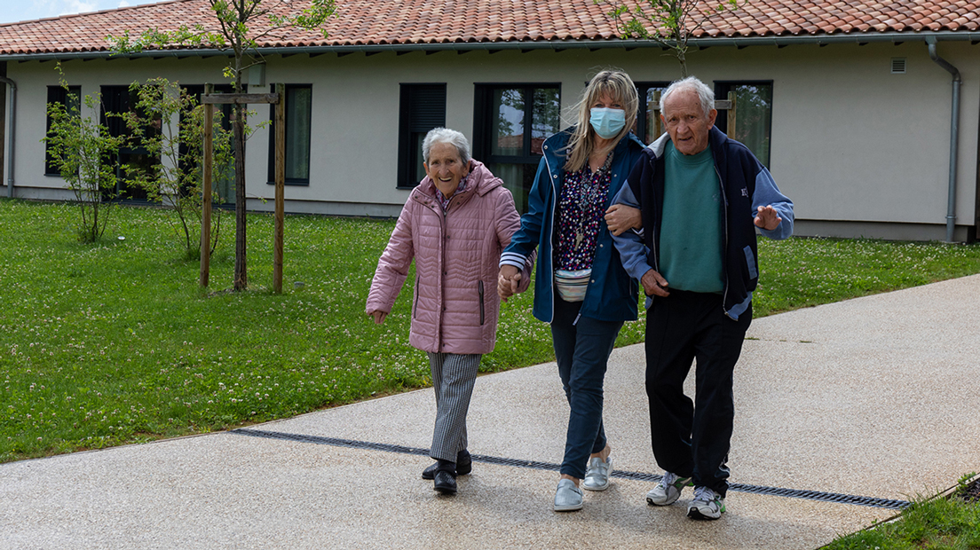 La vie au cœur des maisonnées du Village Alzheimer